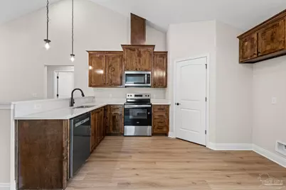 7925 Twin Lake Dr, Milton, FL 32583 - Photo 12