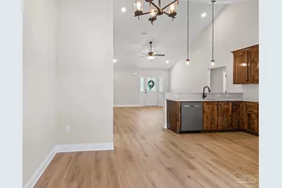 7925 Twin Lake Dr, Milton, FL 32583 - Photo 16