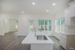 1915 W Chase St, Pensacola, FL 32502 - Photo 10