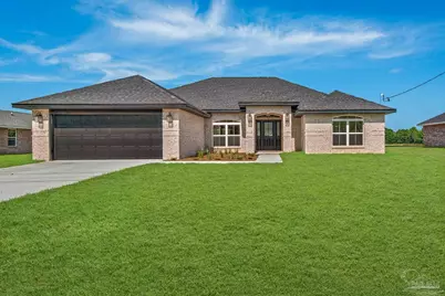 7921 Twin Lake Dr, Milton, FL 32583 - Photo 1