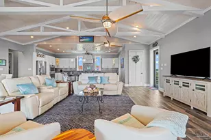 1409 Ariola Dr, Pensacola Beach, FL 32561 - Photo 10