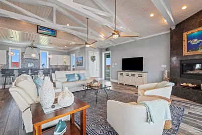 1409 Ariola Dr, Pensacola Beach, FL 32561 - Photo 12
