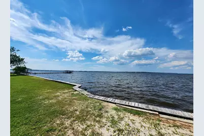 5450 N Shore Rd, Pensacola, FL 32507 - Photo 8