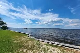 5450 N Shore Rd, Pensacola, FL 32507 - Photo 8