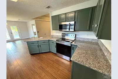 10091 Hillview Dr, Pensacola, FL 32514 - Photo 1