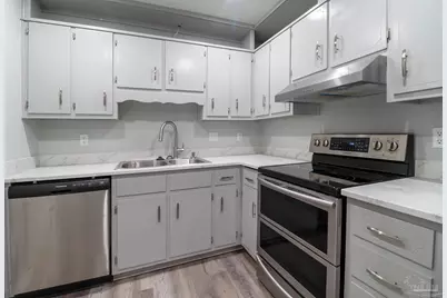 4770 Skyline Dr, Pensacola, FL 32504 - Photo 2