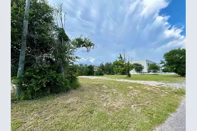 10104 Nelle Ave, Pensacola, FL 32507 - Photo 4