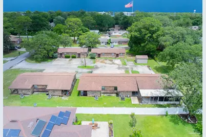 818 Lark St, Fo Lark Ave #1,2,3,4, Fort Walton Beach, FL 32547 - Photo 1