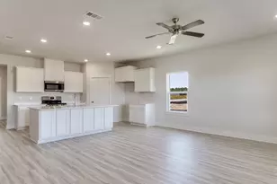 8077 Fir Tree Dr, Milton, FL 32583 - Photo 8