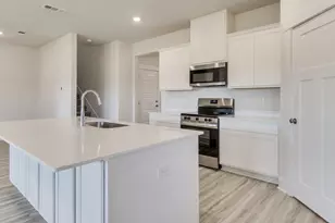 8077 Fir Tree Dr, Milton, FL 32583 - Photo 10