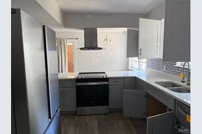 4605 Forrestal St, Pensacola, FL 32506 - Photo 4