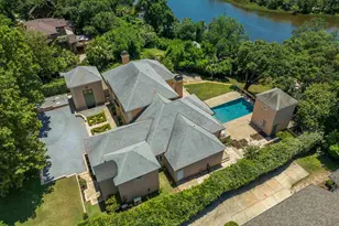 1725 E La Rua St, Pensacola, FL 32501 - Photo 2