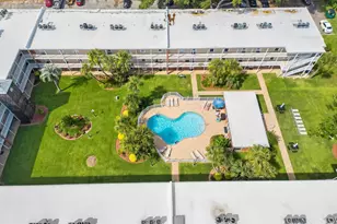 710 Scenic Hwy, Pensacola, FL 32503 - Photo 2