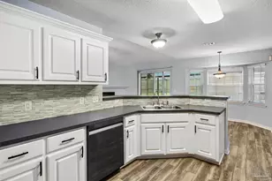 4818 Laurel Oak Dr, Pace, FL 32571 - Photo 14