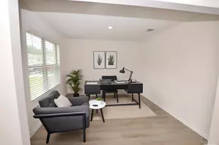 6359 Burrow Ln, Pensacola, FL 32526 - Photo 8