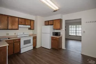 3850 Creighton Rd, Pensacola, FL 32504 - Photo 16