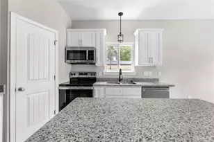 306 & 308 N E St, Pensacola, FL 32501 - Photo 4