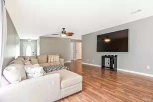 2016 Sequoia Cir, Pensacola, FL 32526 - Photo 4