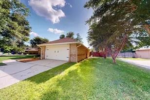 10111 Bristol Park Rd, Cantonment, FL 32533 - Photo 2