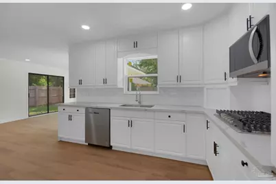 5745 Avenida Robledal, Pensacola, FL 32504 - Photo 18