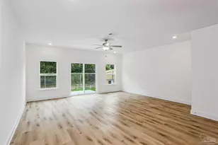 8108 Carl Dean St, Pensacola, FL 32514 - Photo 6