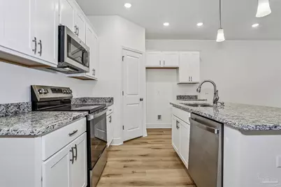 8108 Carl Dean St, Pensacola, FL 32514 - Photo 12