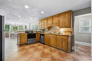 1000 W Lee St, Pensacola, FL 32501 - Photo 16