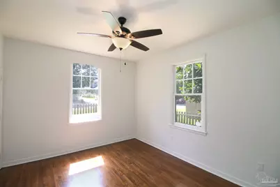 2323 N 17th Ave, Pensacola, FL 32503 - Photo 8