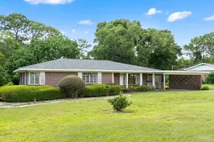 1611 Bayou Blvd, Pensacola, FL 32503 - Photo 2