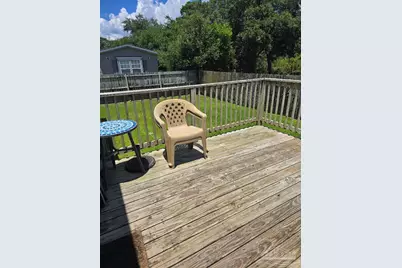 5305 Kee Memorial Dr, Pensacola, FL 32507 - Photo 12