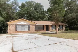 4930 Rugby Ct, Pensacola, FL 32504 - Photo 2