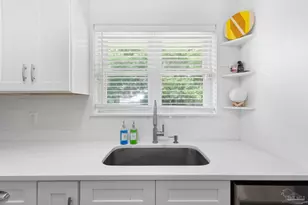 8 Goodman Ln, Pensacola, FL 32506 - Photo 12