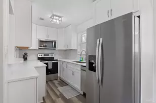 8 Goodman Ln, Pensacola, FL 32506 - Photo 12