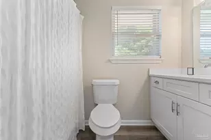 8 Goodman Ln, Pensacola, FL 32506 - Photo 16