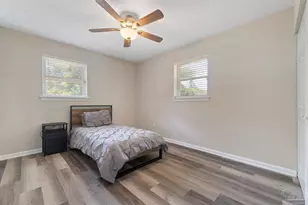 8 Goodman Ln, Pensacola, FL 32506 - Photo 16