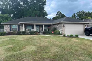 1921 Larkspur Cir, Pensacola, FL 32534 - Photo 2