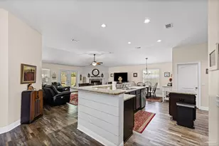 6065 Autumn Pines Cir, Pace, FL 32571 - Photo 10