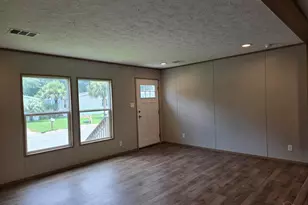 8594 Alvarado Calzada, Pensacola, FL 32507 - Photo 4