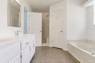 3609 Pebble Ln, Milton, FL 32583 - Photo 12