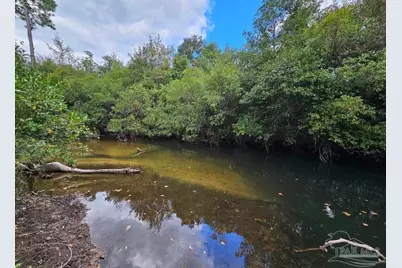 5810 Colts Crossing Ln, Milton, FL 32570 - Photo 12