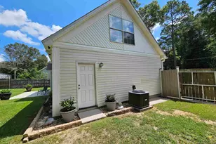 7165 8 Mile Creek Rd, Pensacola, FL 32526 - Photo 4