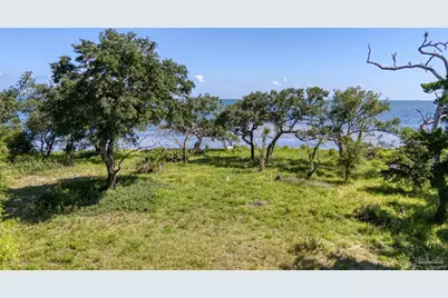 5161 Soundside Dr, Gulf Breeze, FL 32563 - Photo 24