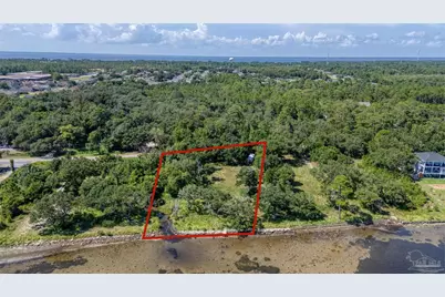 5161 Soundside Dr, Gulf Breeze, FL 32563 - Photo 2