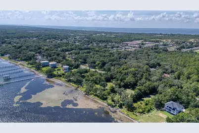5161 Soundside Dr, Gulf Breeze, FL 32563 - Photo 38