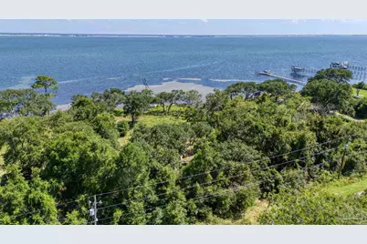 5161 Soundside Dr, Gulf Breeze, FL 32563 - Photo 4