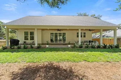 302 Camelia St, Gulf Breeze, FL 32561 - Photo 12