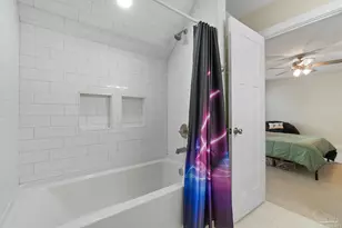 302 Camelia St, Gulf Breeze, FL 32561 - Photo 28