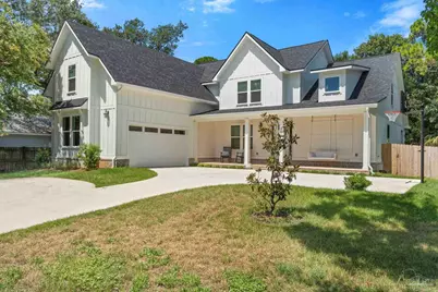 302 Camelia St, Gulf Breeze, FL 32561 - Photo 32