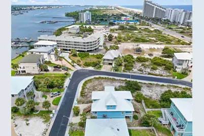 400 Gulfview Ln, Pensacola, FL 32507 - Photo 16