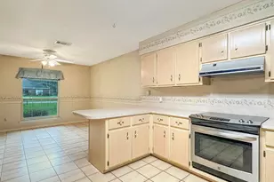 6074 Sunnyridge Dr, Milton, FL 32570 - Photo 8